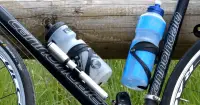 How to use bottle cages on gravel bikes thumbnail